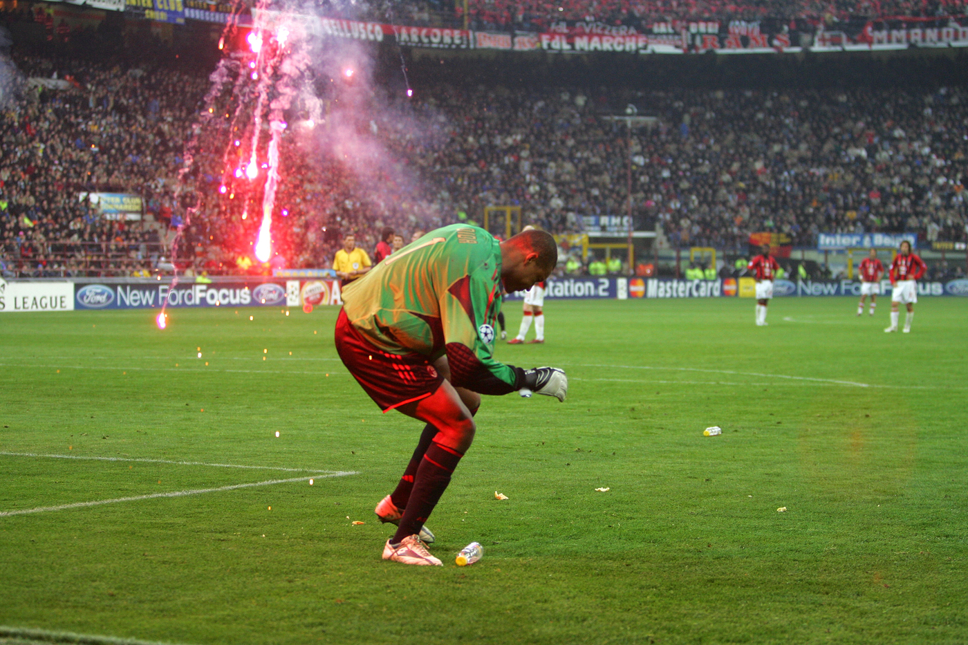 Dida hit by flare